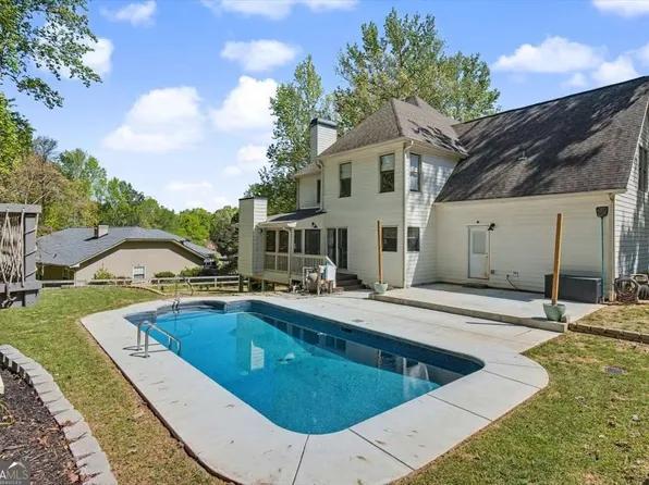 1115 Regiment Dr NW, Acworth, GA 30101