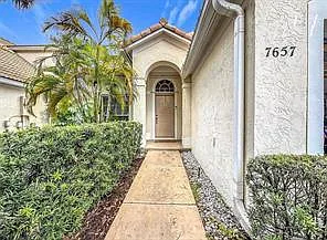 3 bed, 2.0 bath, $3,600 — Photo 2