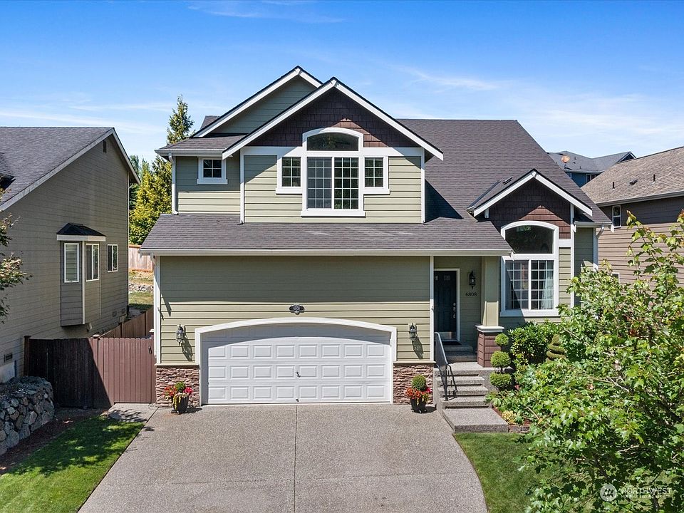 1st image of 6808 86th Avenue NE