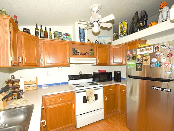 5th image of 33170 S Edwards Ln
