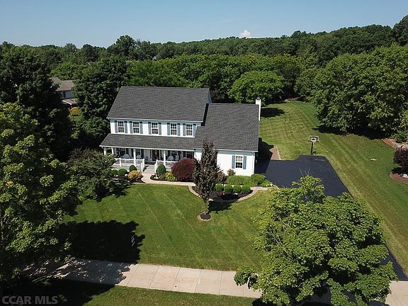 3rd image of 1446 N Foxpointe Dr