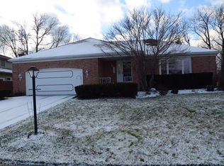 7292 Rita Dr, Independence, OH 44131