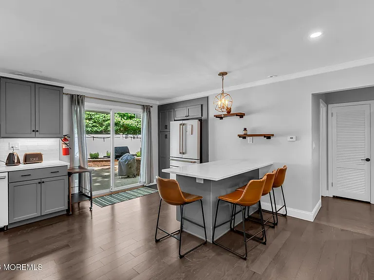 10 Woodland Ter — Photo 10