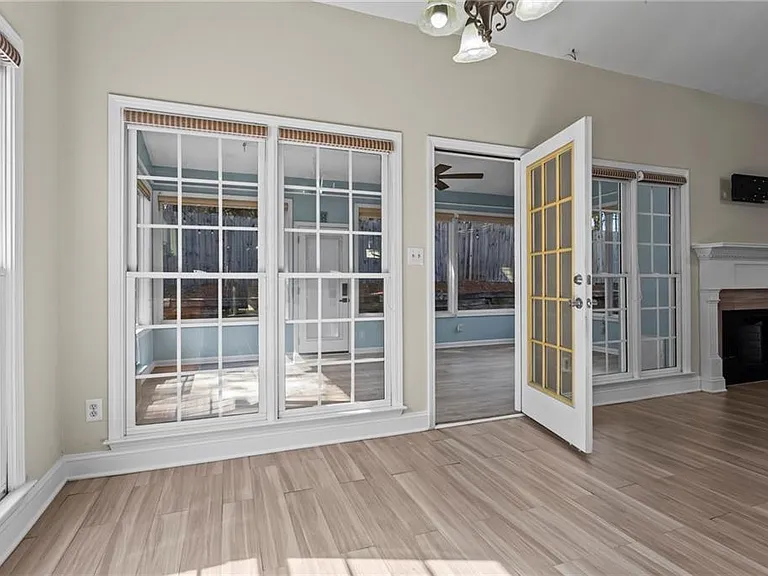 3030 Northcliff Dr — Photo 10