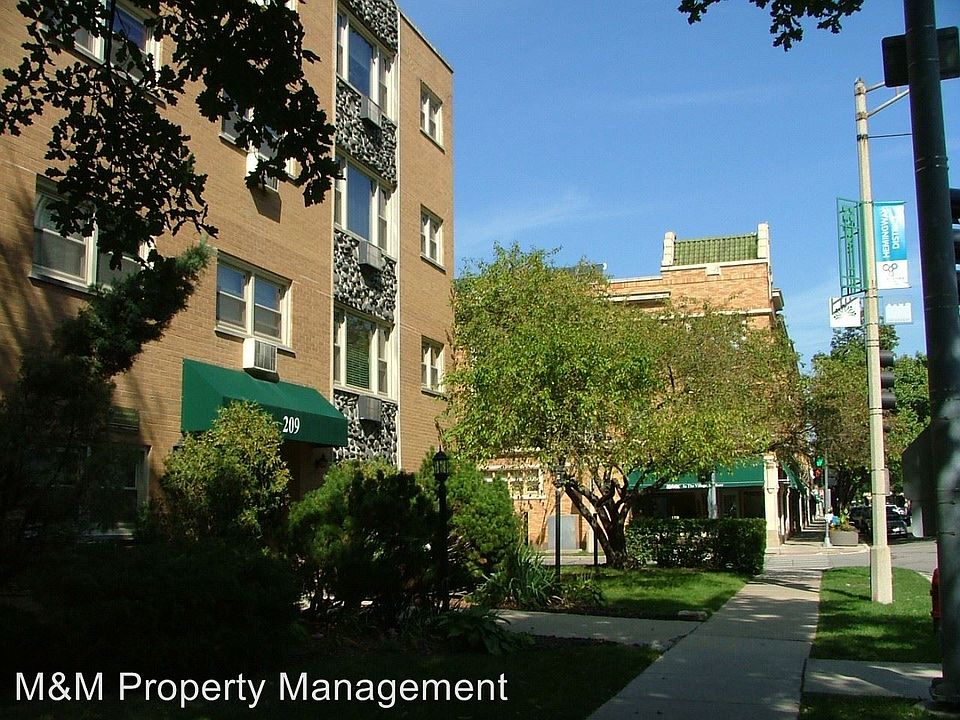 2nd image of 209 S Oak Park Ave APT 101