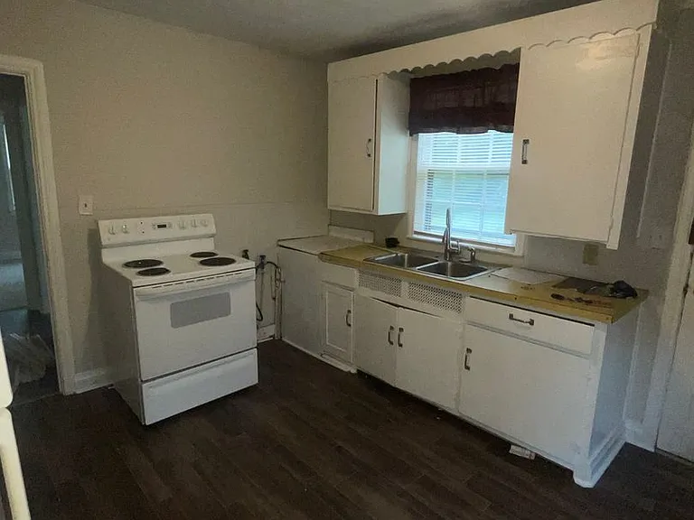 1115 Arrington Ave SW — Photo 15
