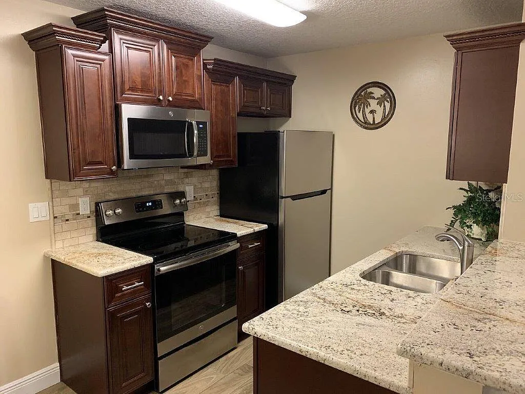 1 bed, 1.0 bath, 648 sqft, $1,675 — Photo 4