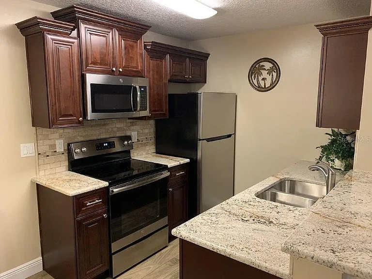 2612 Grassy Point Dr #102 — Photo 4
