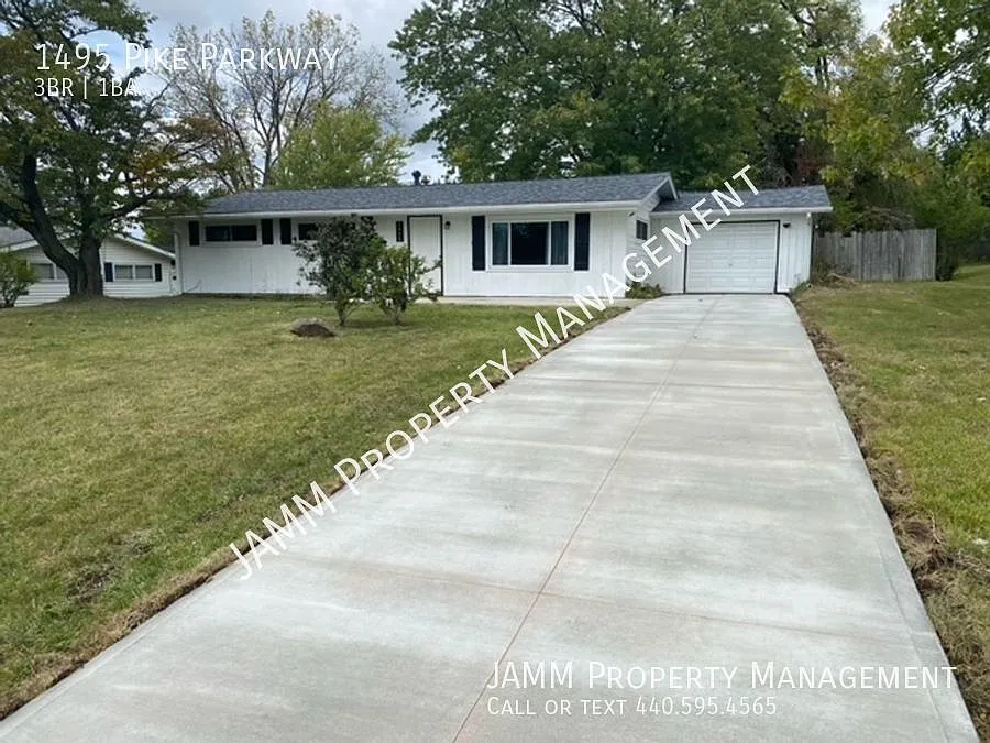 1495 Pike Pkwy photo 1