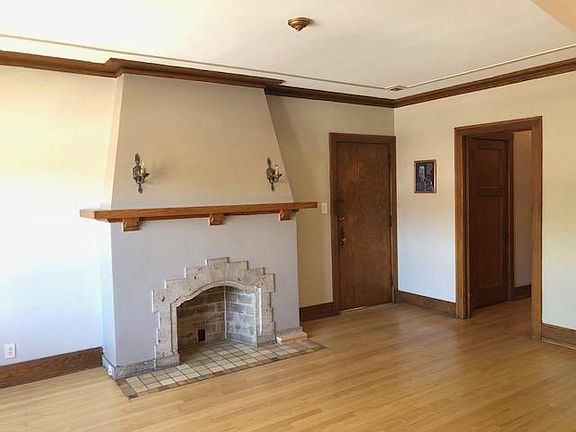 3rd image of 2531 E Oklahoma Ave APT 1