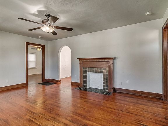 3rd image of 1006 NW 35th St
