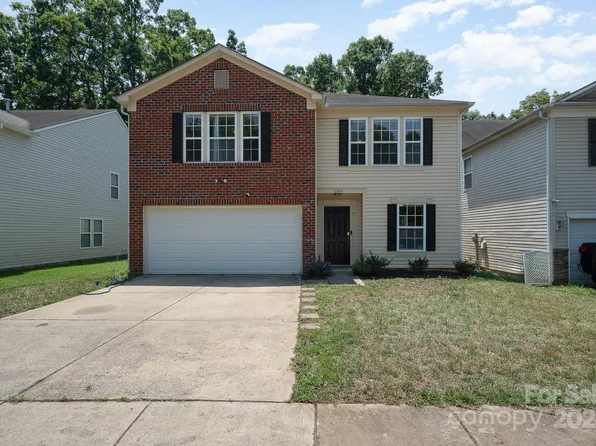 8504 Rockmoor Ridge Rd, Charlotte, NC 28215