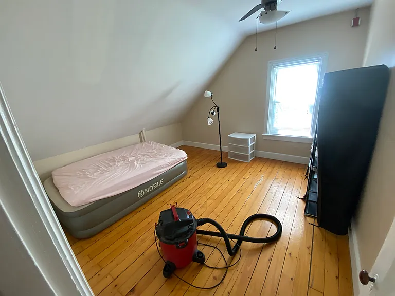 63 Pitman St — Photo 6