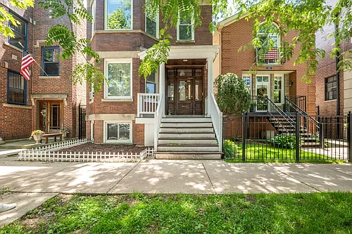 1335 W Melrose St #1F Photo 1