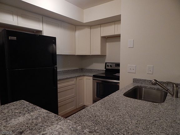 2nd image of 93 Sage Ct