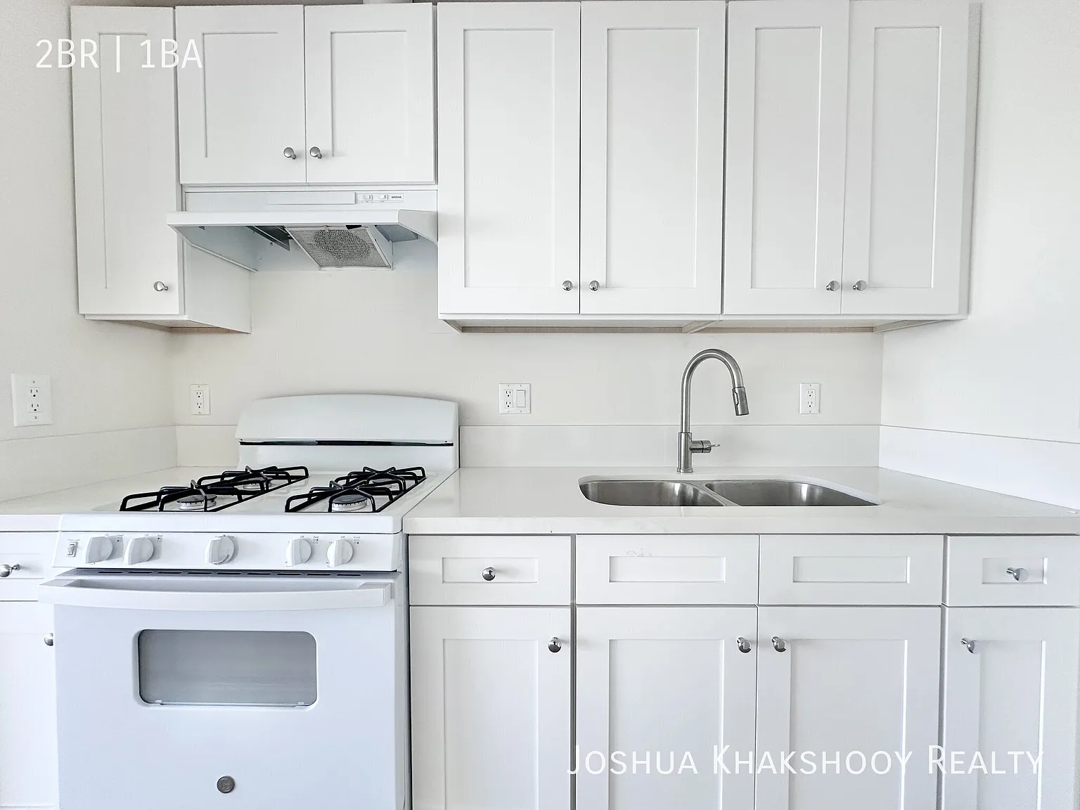 3950 Hillcrest Dr — Photo 3