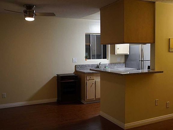 2nd image of 1811 Pelham Ave APT 10