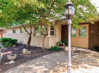 34 Lambert Ln, Springfield, IL 62704