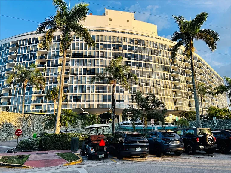 900 Bay Dr #315 — Photo 38