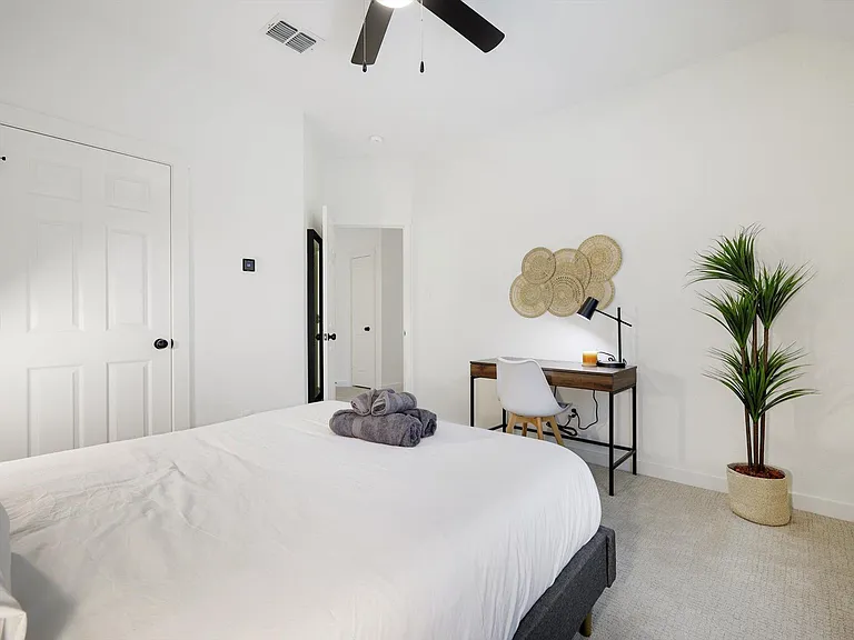 416 Rembert Ct — Photo 42