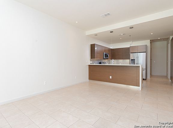 5th image of 17902 La Cantera Pkwy Ste 207