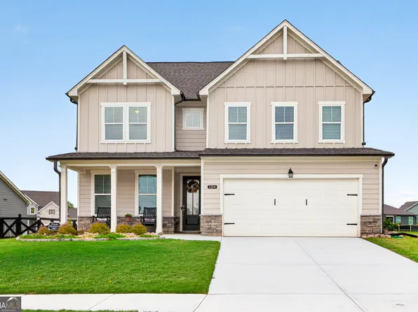 104 Grand Meadows Dr, Hoschton, GA 30548