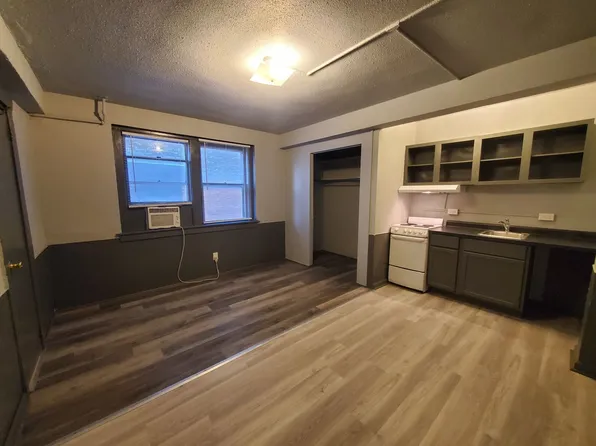 Jones Bedford 2205 Jones, 2205 Jones St #2205204, Omaha, NE 68102