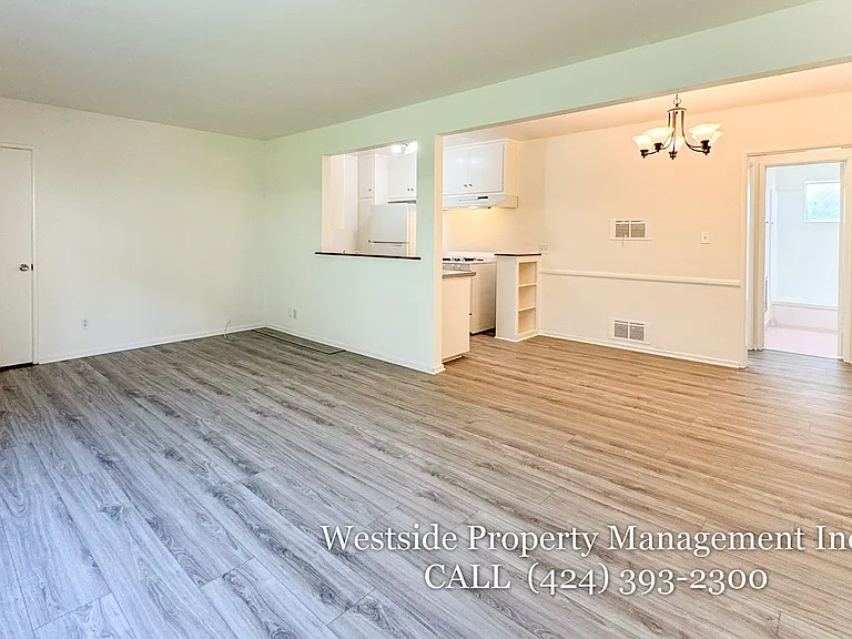 145 N La Peer Dr #1 — Photo 4
