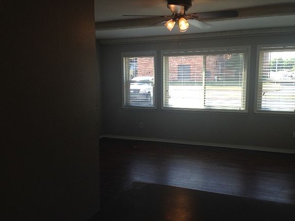 Brand new energy efficient windows throughout with custom wo