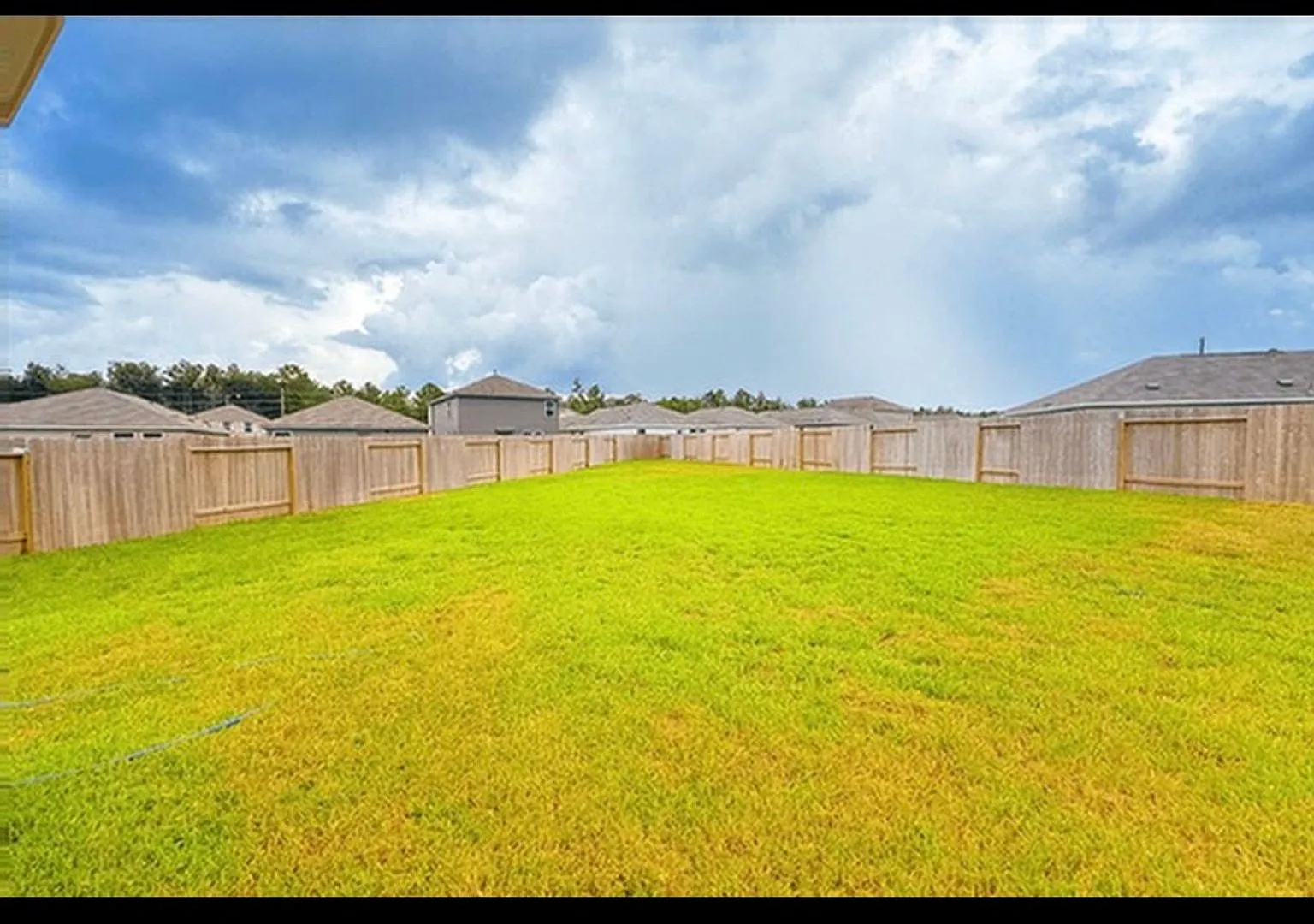 Spacious 4BR House in Conroe — Photo 4