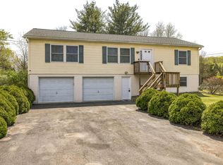 204 Weiss Rd, Stroudsburg, PA 18360