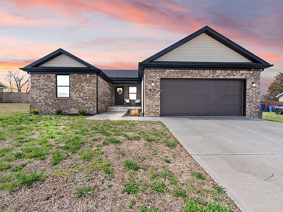 2nd image of 266 Lone Oak Dr