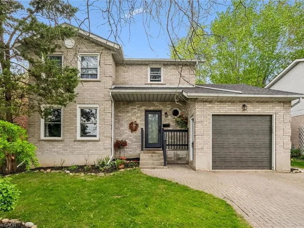 342 Ironwood Rd, Guelph, ON N1G 3N8