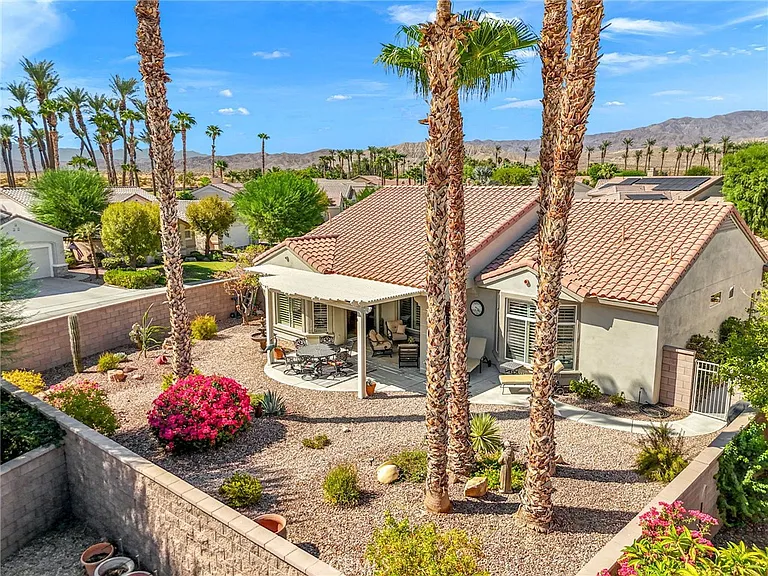 35241 Rosemont Dr — Photo 46