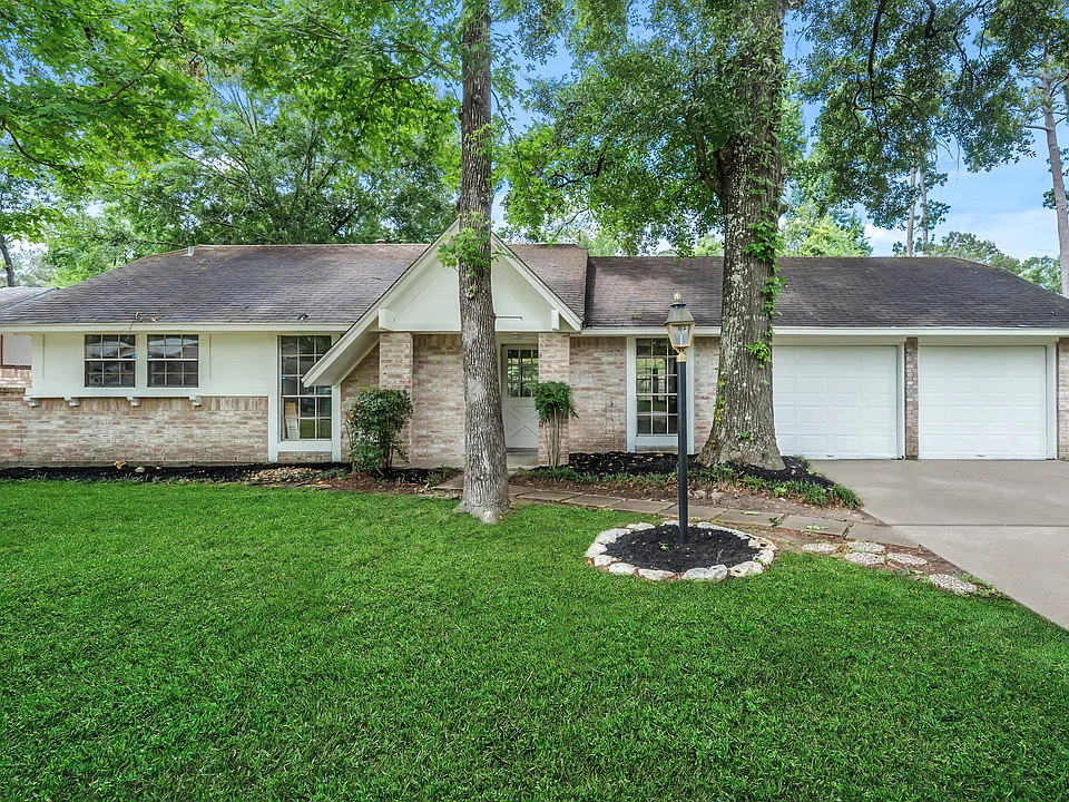 3419 Dovie Dr