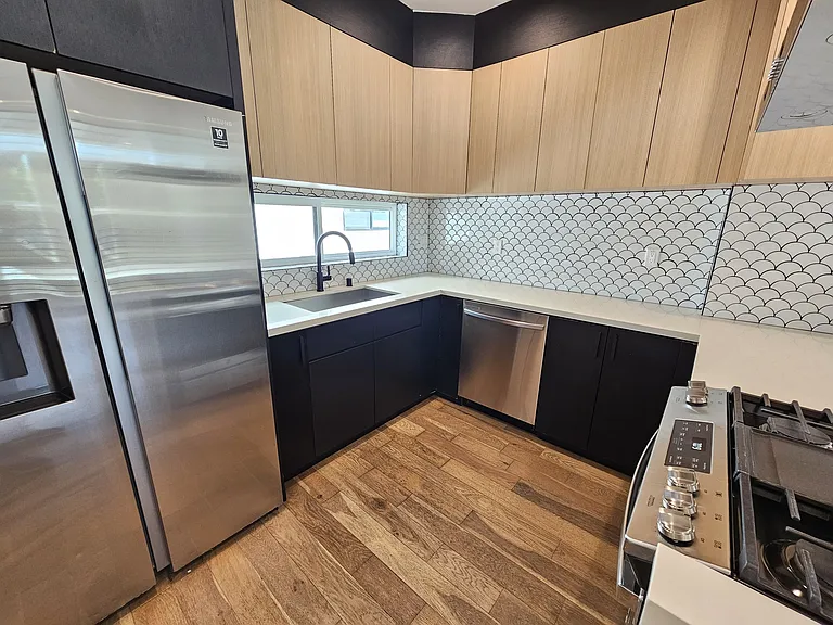 4260 Laurel Canyon Blvd — Photo 5