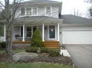 1122 Harding Ave, Rochester Hills, MI 48307