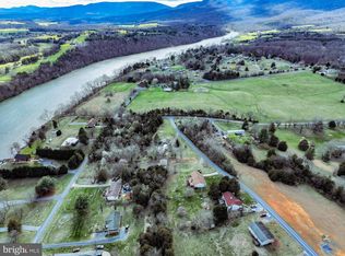 140 Airstrip Rd, Luray, VA 22835