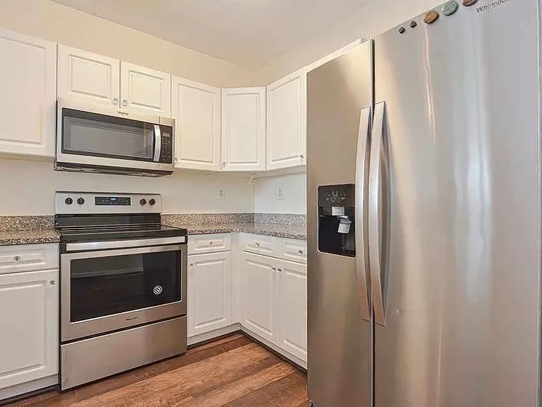 1 Cityview Ln #205 — Photo 12