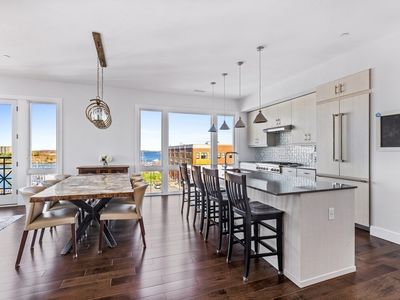 10 Shipyard Dr APT 405, Hingham, MA, 02043