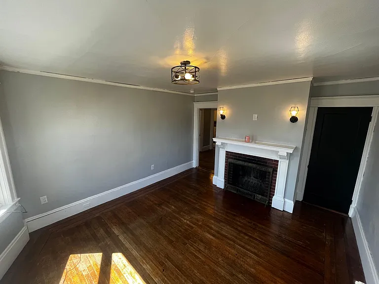 211 Washington Ave #2 — Photo 9