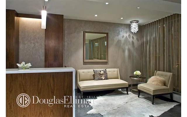 Rented by Douglas Elliman | media 16