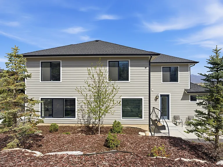 11716 S Meeks Ct — Photo 34