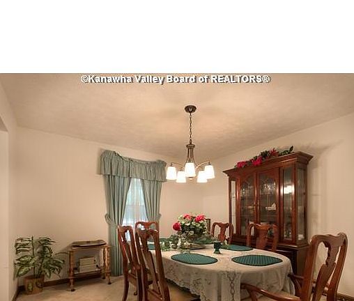 3rd image of 6 Culpepper Dr
