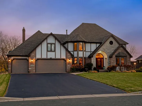 1801 Keller Lake Dr, Burnsville, MN 55306
