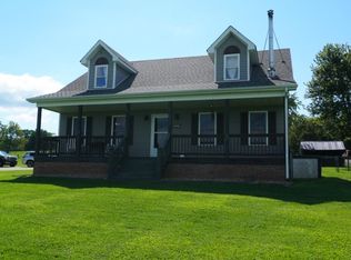1691 Hiseville Bear Wallow Rd, Cave City, KY 42127