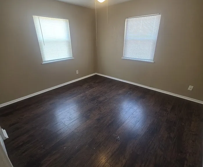 711 Ruby Dr — Photo 16