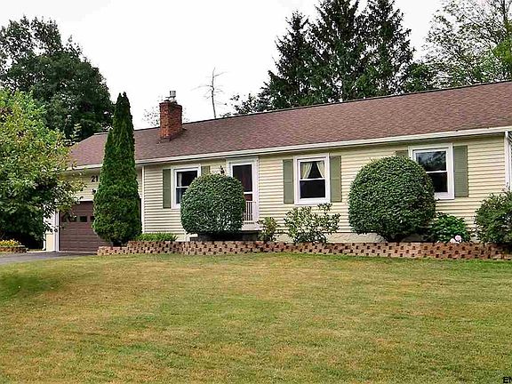 2nd image of 21 Fruitwood Dr