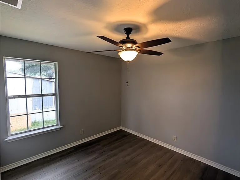 3521 Highway 105 E — Photo 8
