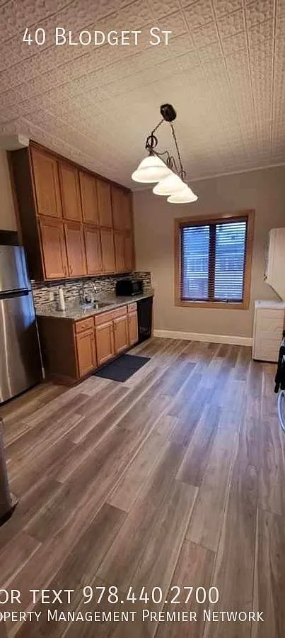 Large 2 Bedroom in North-End Manchester — Photo 2